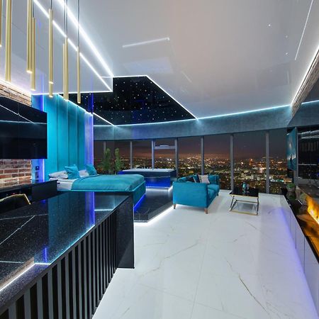 Apartamenty Sky Tower Z Jakuzzi Przy Oknie Wroclaw Dış mekan fotoğraf