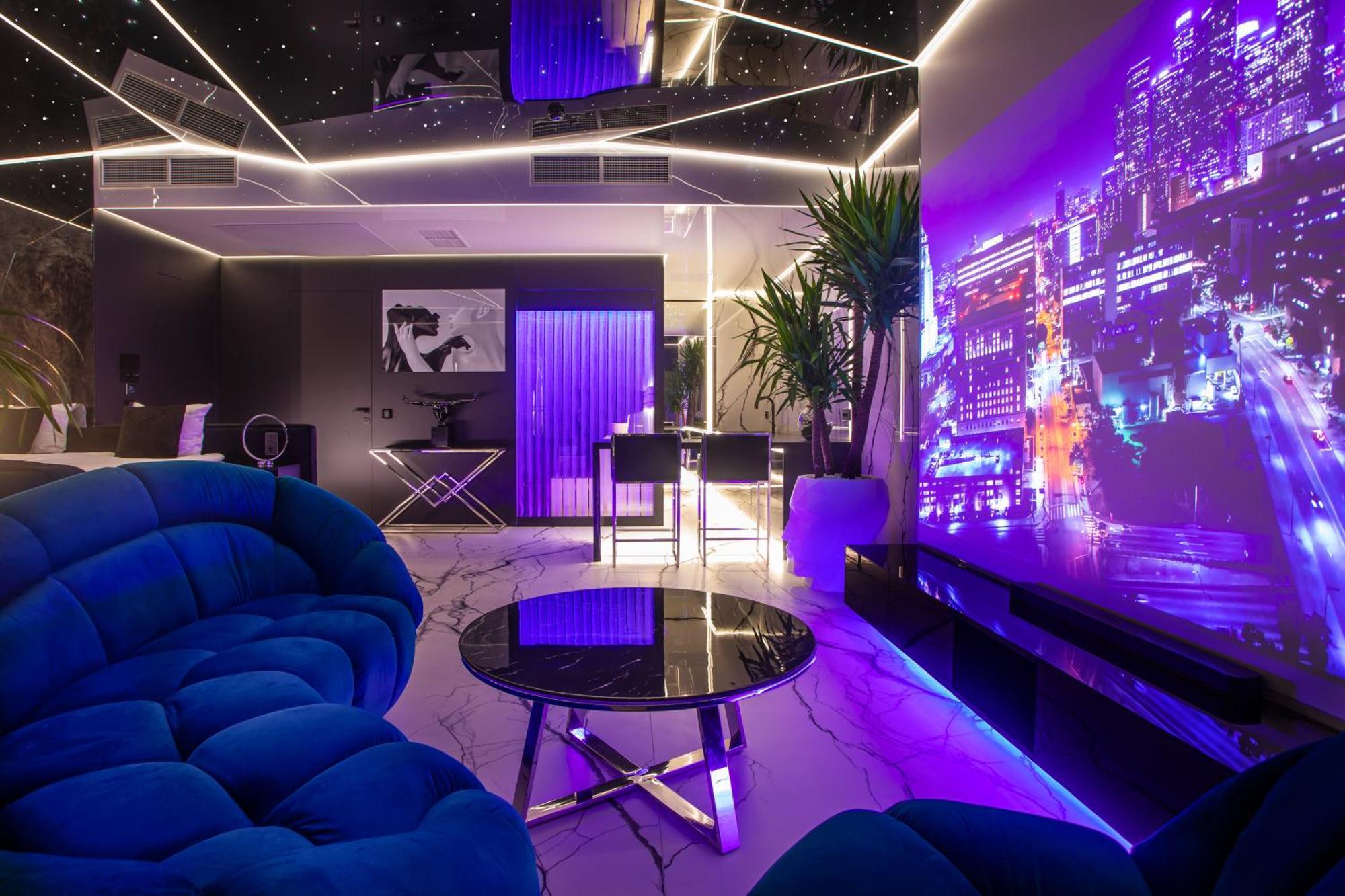 Apartamenty Sky Tower Z Jakuzzi Przy Oknie Wroclaw Dış mekan fotoğraf