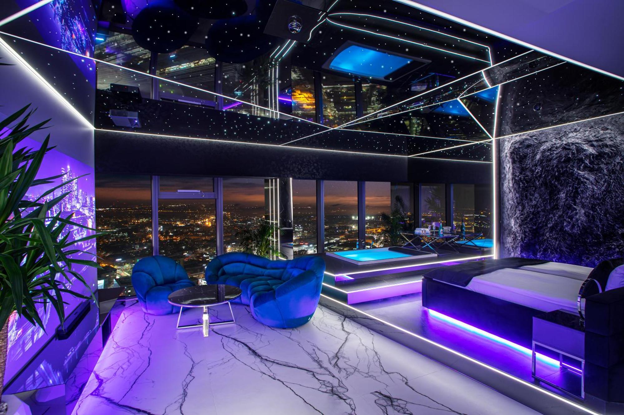 Apartamenty Sky Tower Z Jakuzzi Przy Oknie Wroclaw Dış mekan fotoğraf