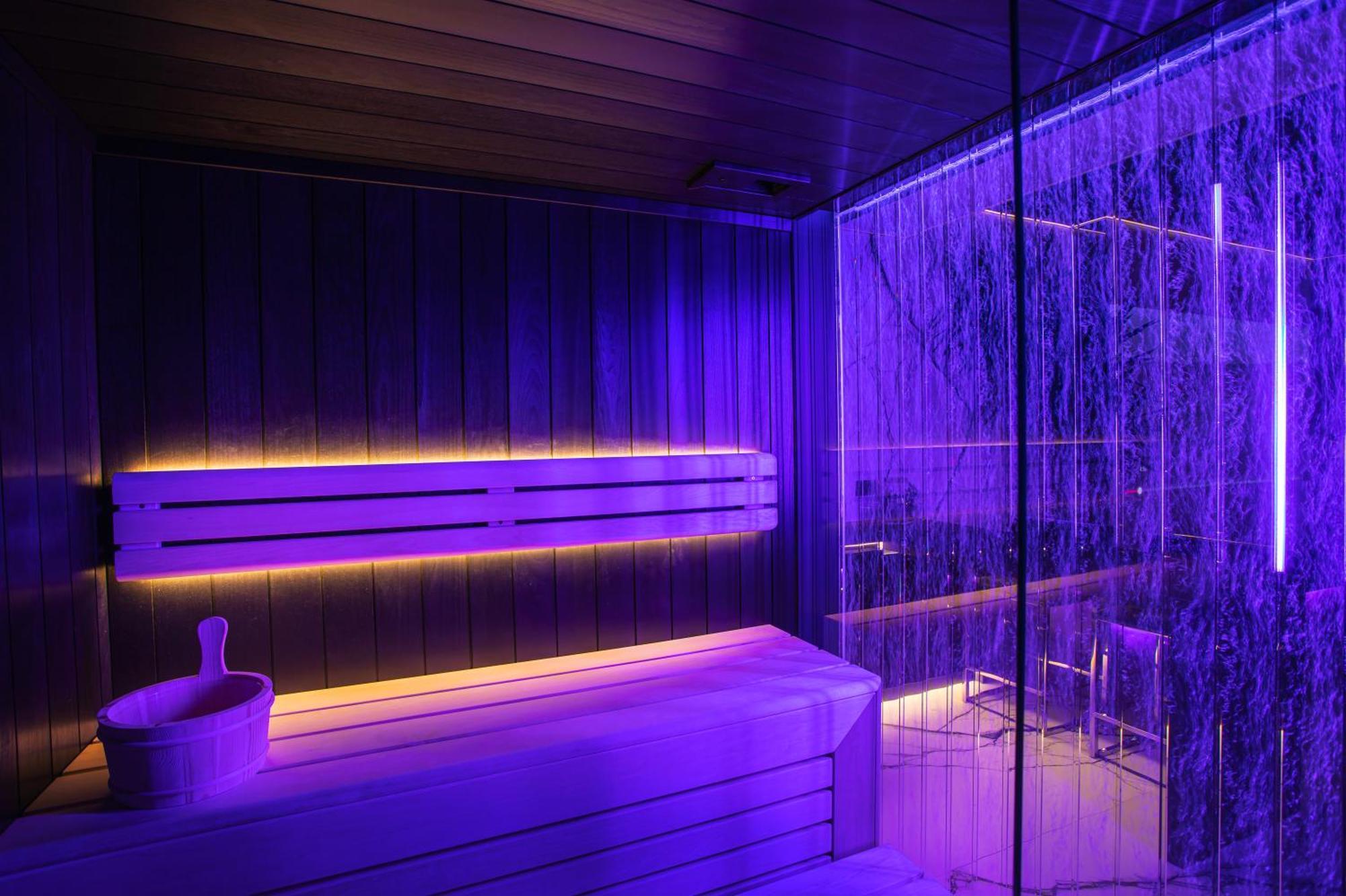 Apartamenty Sky Tower Z Jakuzzi Przy Oknie Wroclaw Dış mekan fotoğraf