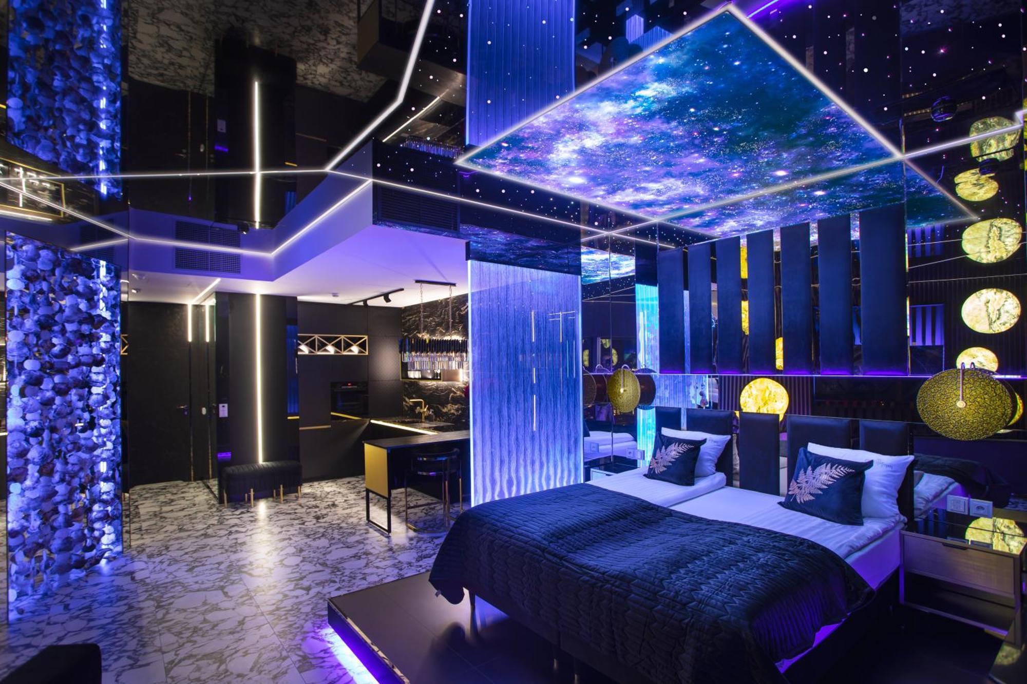 Apartamenty Sky Tower Z Jakuzzi Przy Oknie Wroclaw Dış mekan fotoğraf