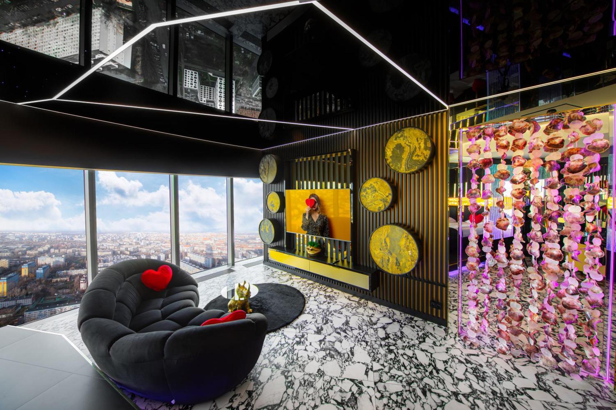 Apartamenty Sky Tower Z Jakuzzi Przy Oknie Wroclaw Dış mekan fotoğraf