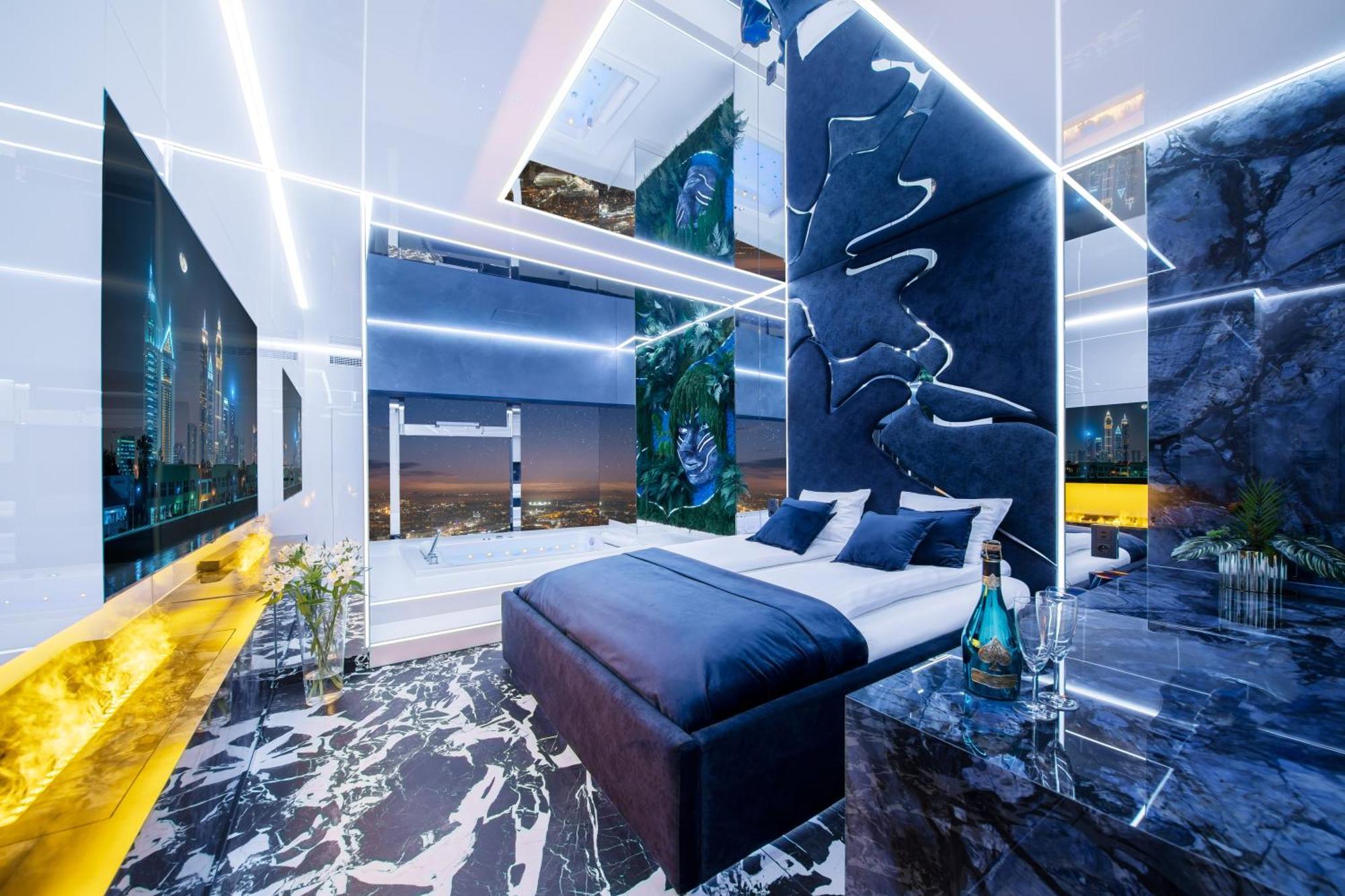 Apartamenty Sky Tower Z Jakuzzi Przy Oknie Wroclaw Dış mekan fotoğraf