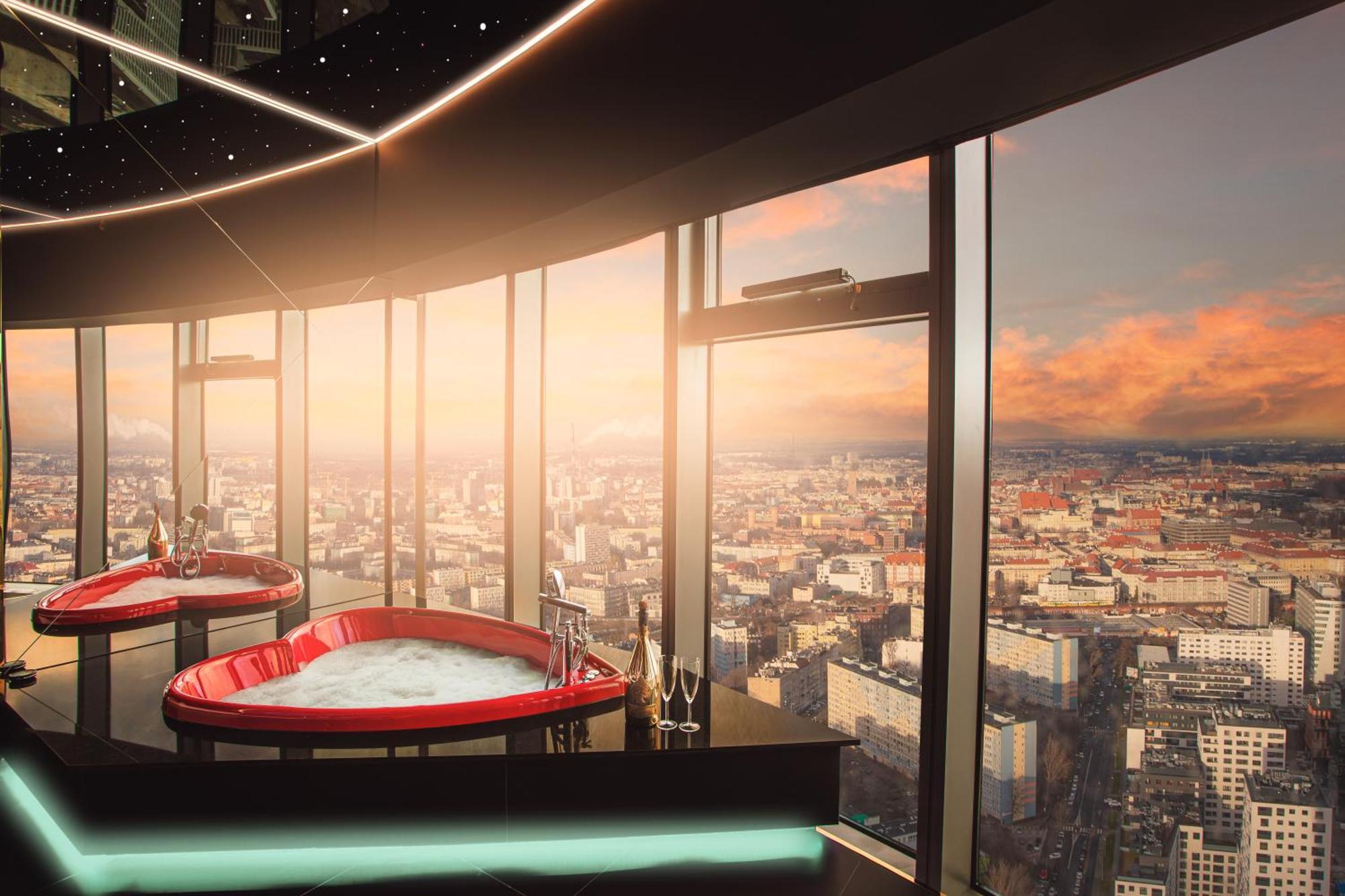 Apartamenty Sky Tower Z Jakuzzi Przy Oknie Wroclaw Dış mekan fotoğraf