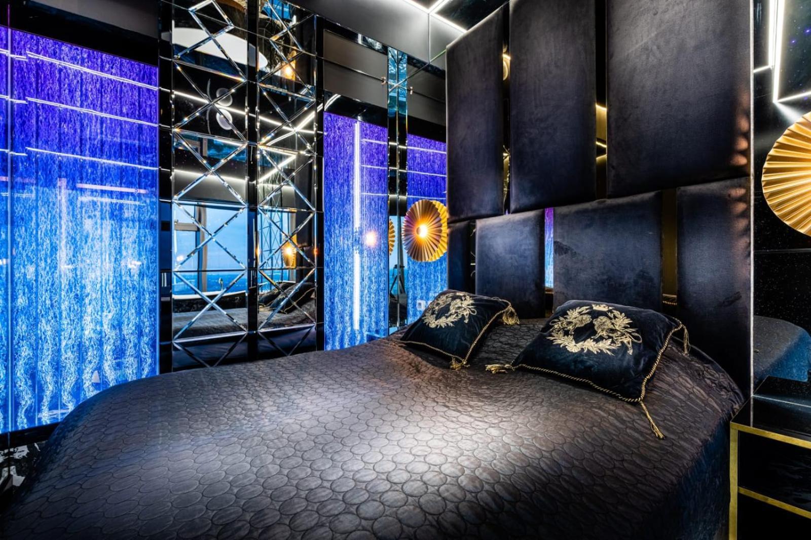 Apartamenty Sky Tower Z Jakuzzi Przy Oknie Wroclaw Dış mekan fotoğraf