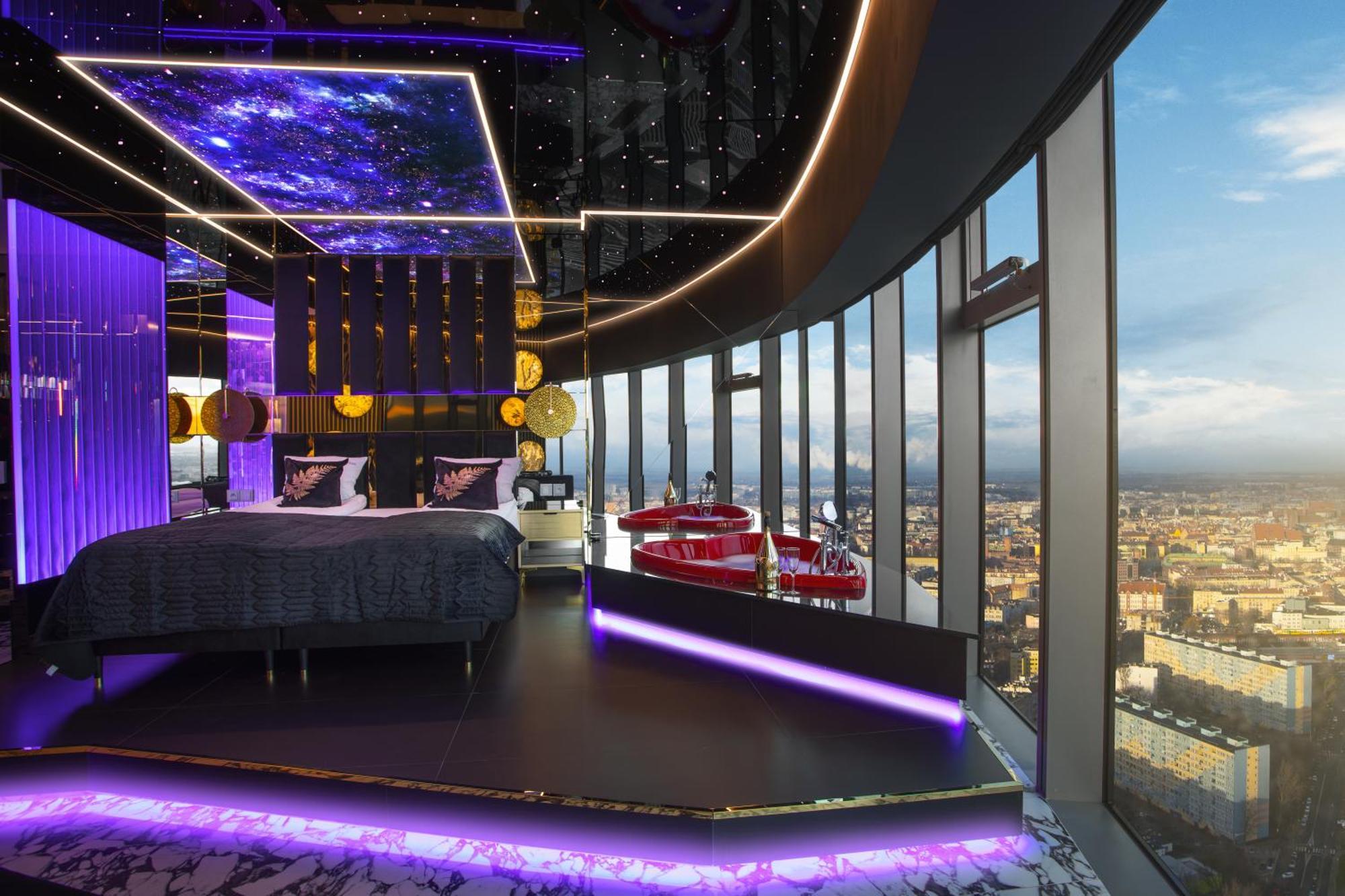Apartamenty Sky Tower Z Jakuzzi Przy Oknie Wroclaw Dış mekan fotoğraf
